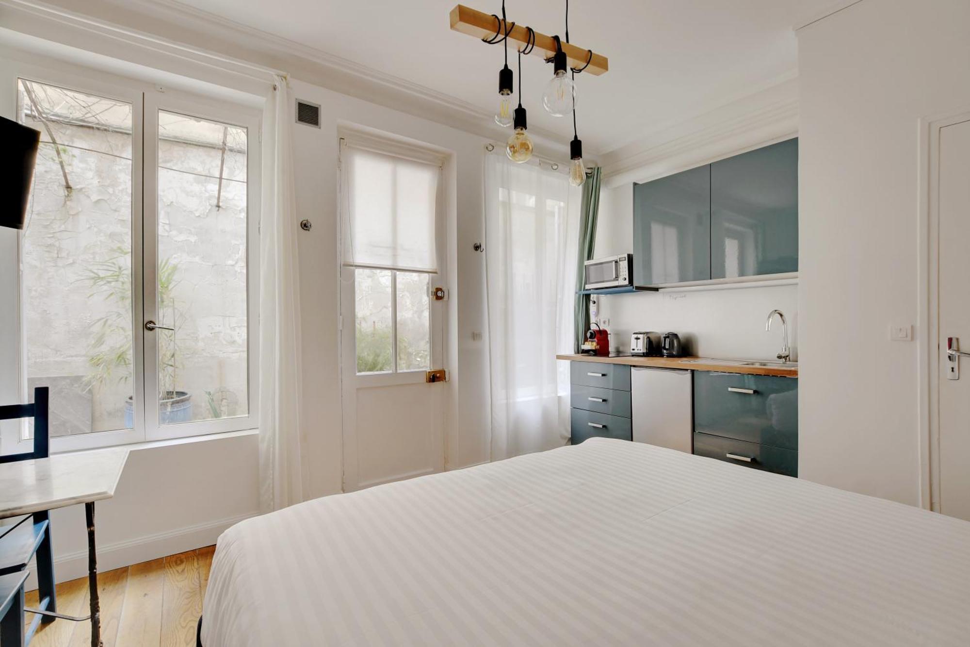 A Sweet Studio In Montparnasse - Boulevard Du Montparnasse Paris Exteriör bild