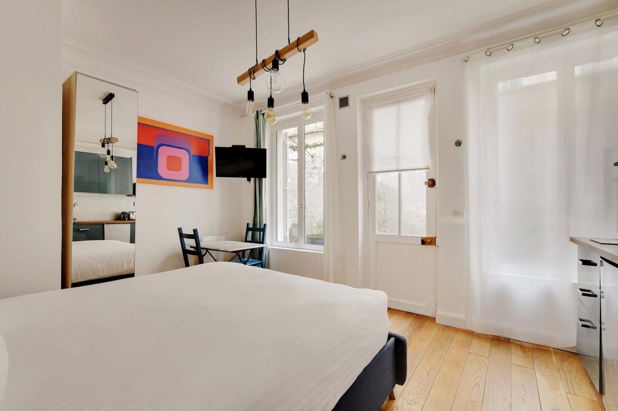 A Sweet Studio In Montparnasse - Boulevard Du Montparnasse Paris Exteriör bild